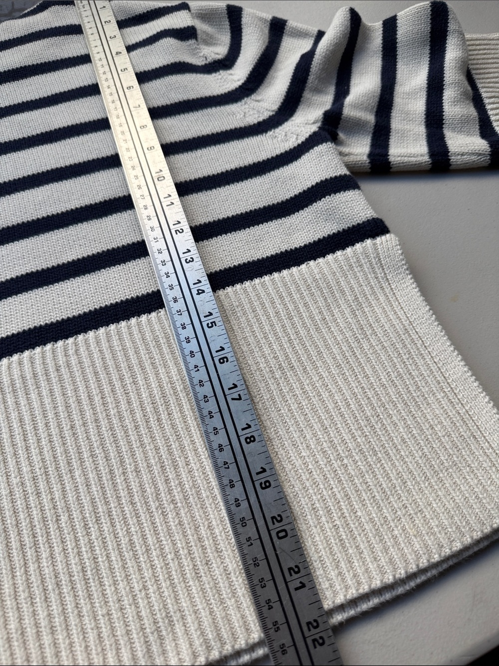 GAP Striped Cotton Turtleneck Sweater Split Hem Ivory Navy Size M - Picture 11 of 11